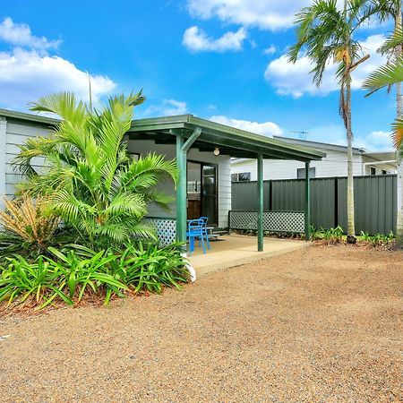 Cane Village Holiday Park Bundaberg Buitenkant foto