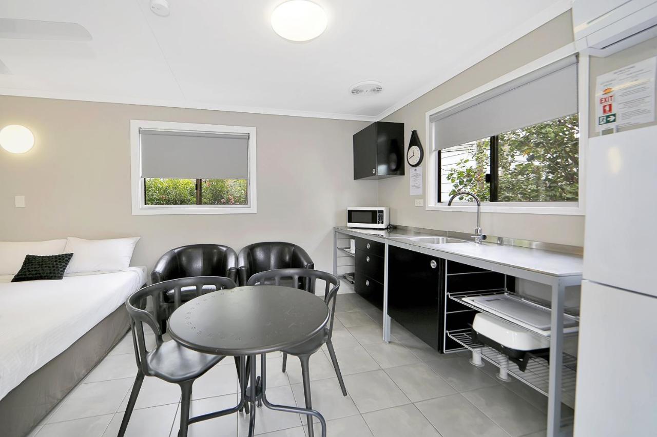 Cane Village Holiday Park Bundaberg Buitenkant foto
