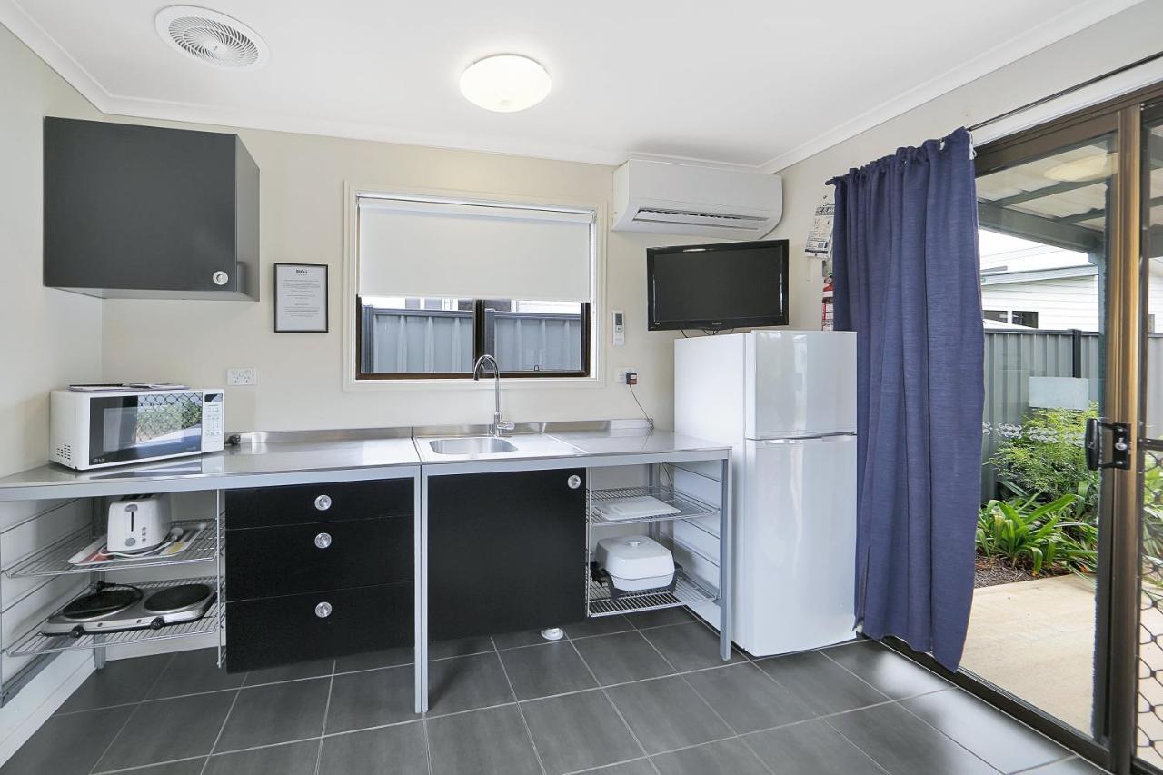 Cane Village Holiday Park Bundaberg Buitenkant foto