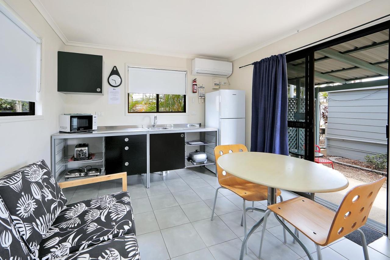 Cane Village Holiday Park Bundaberg Buitenkant foto
