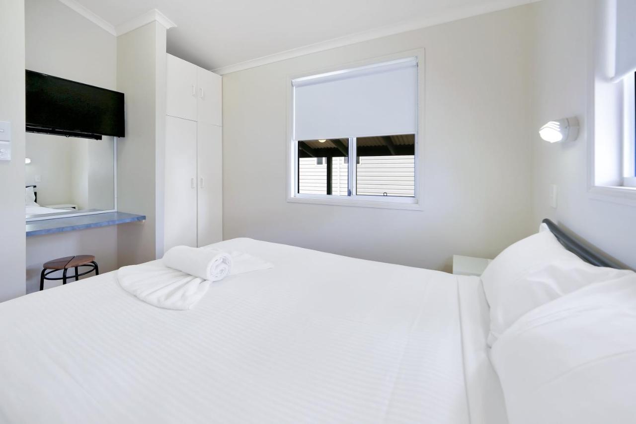 Cane Village Holiday Park Bundaberg Buitenkant foto