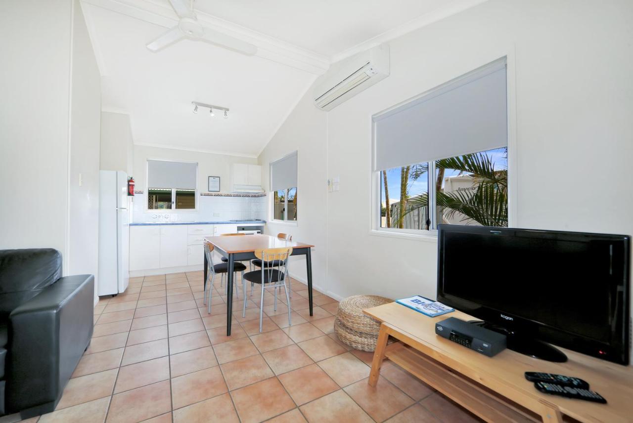 Cane Village Holiday Park Bundaberg Buitenkant foto