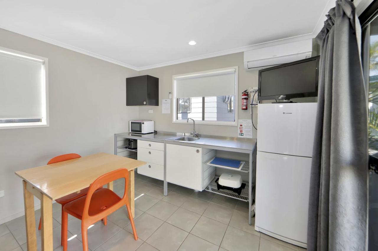 Cane Village Holiday Park Bundaberg Buitenkant foto