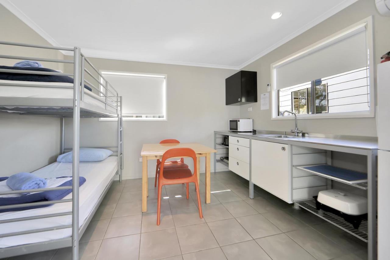 Cane Village Holiday Park Bundaberg Buitenkant foto