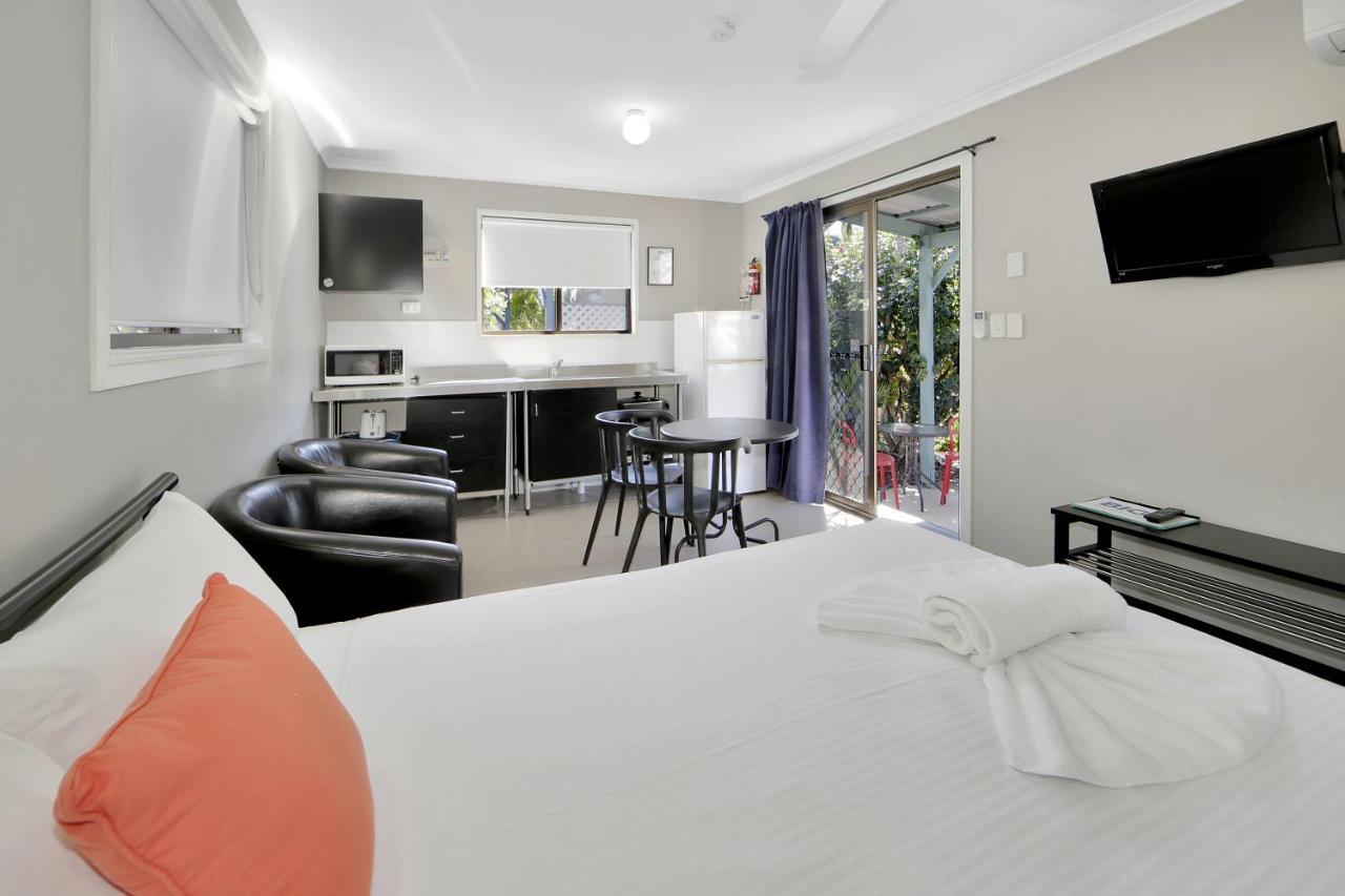 Cane Village Holiday Park Bundaberg Buitenkant foto