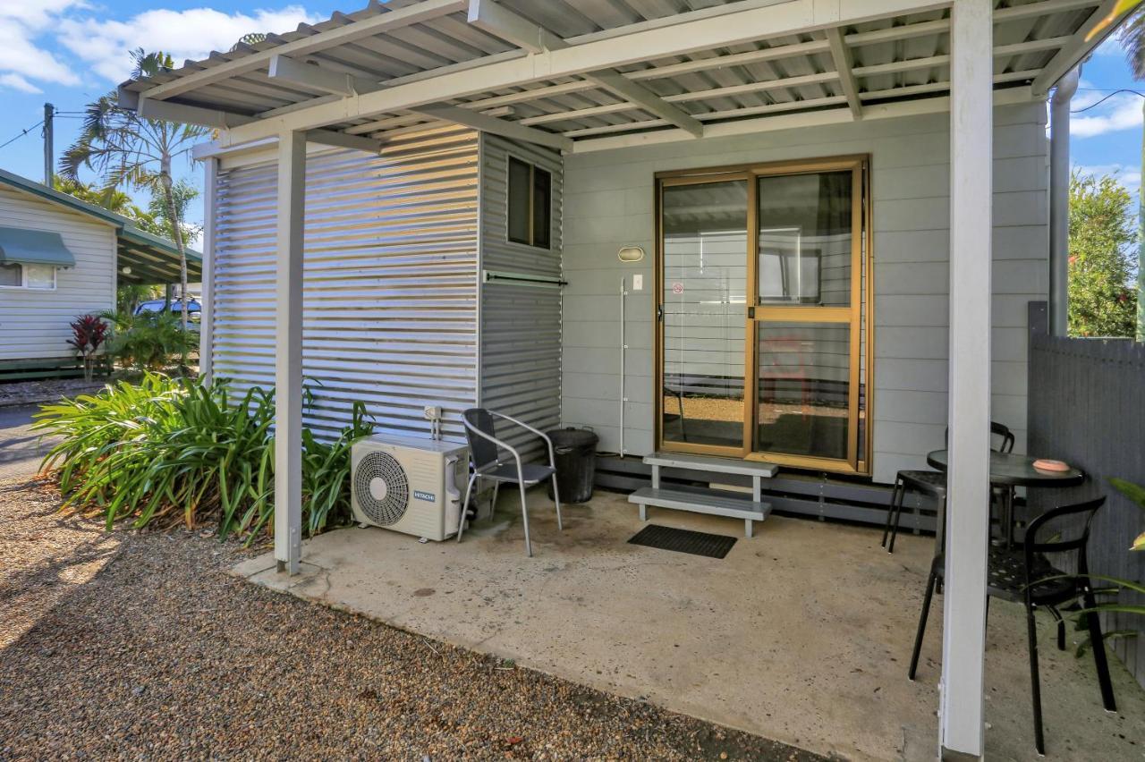 Cane Village Holiday Park Bundaberg Buitenkant foto