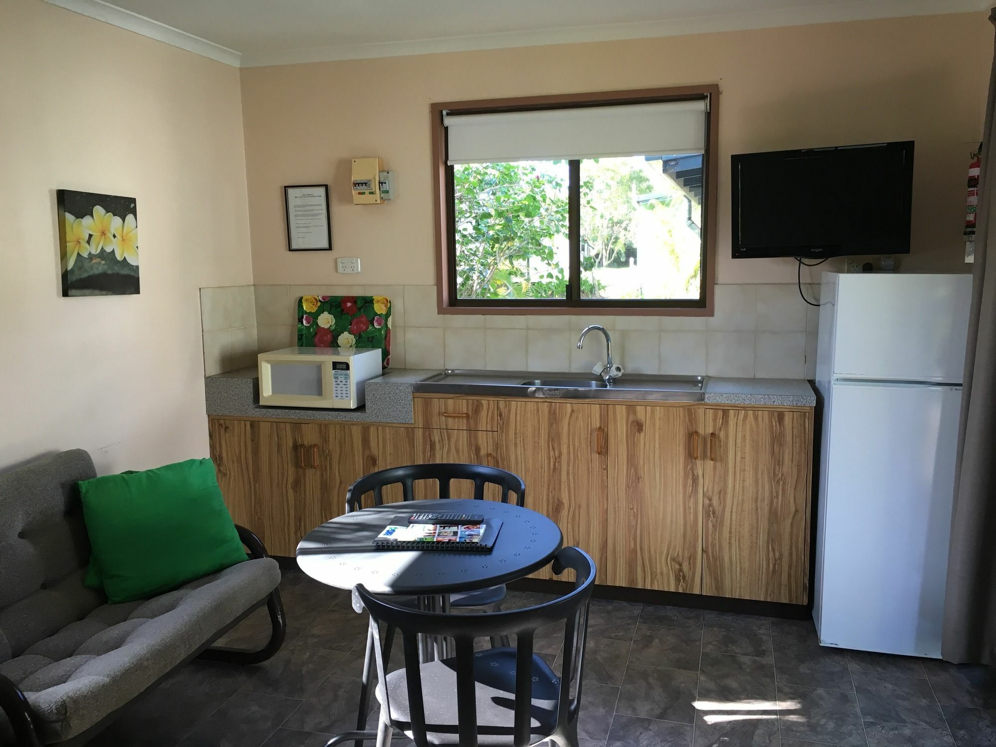 Cane Village Holiday Park Bundaberg Buitenkant foto